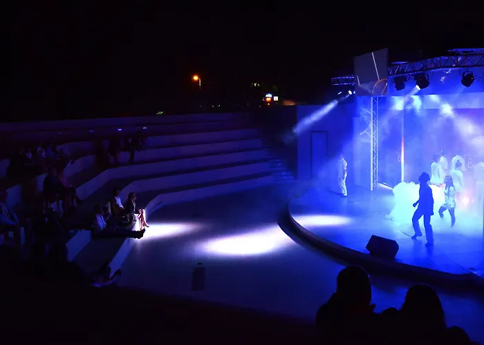 Leonardo Rhodes Kolymbia