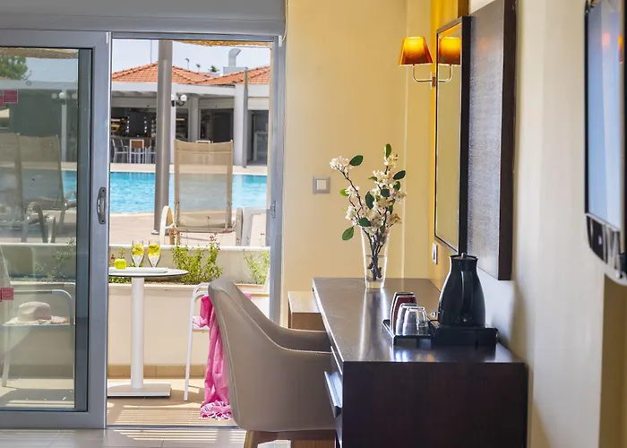 Leonardo Rhodes Kolymbia