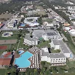 Leonardo Rhodes Κολύμπια