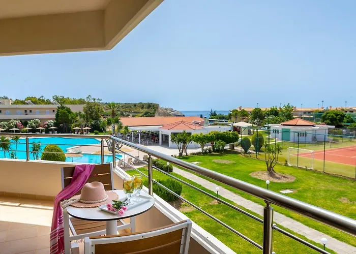 Leonardo Rhodes Κολύμπια